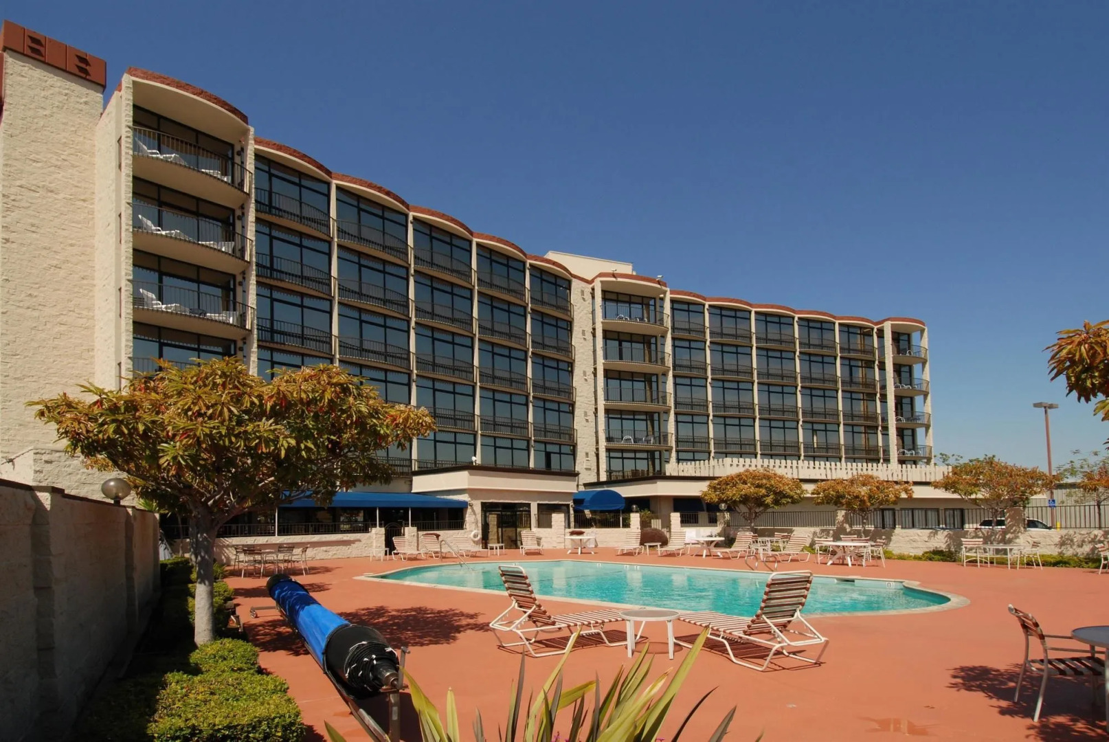 Oakland Airport Executive Hotel