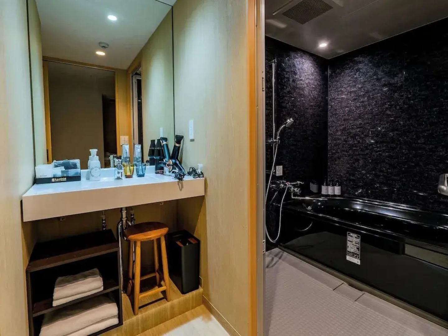 Randor Hotel Namba Osaka Suites