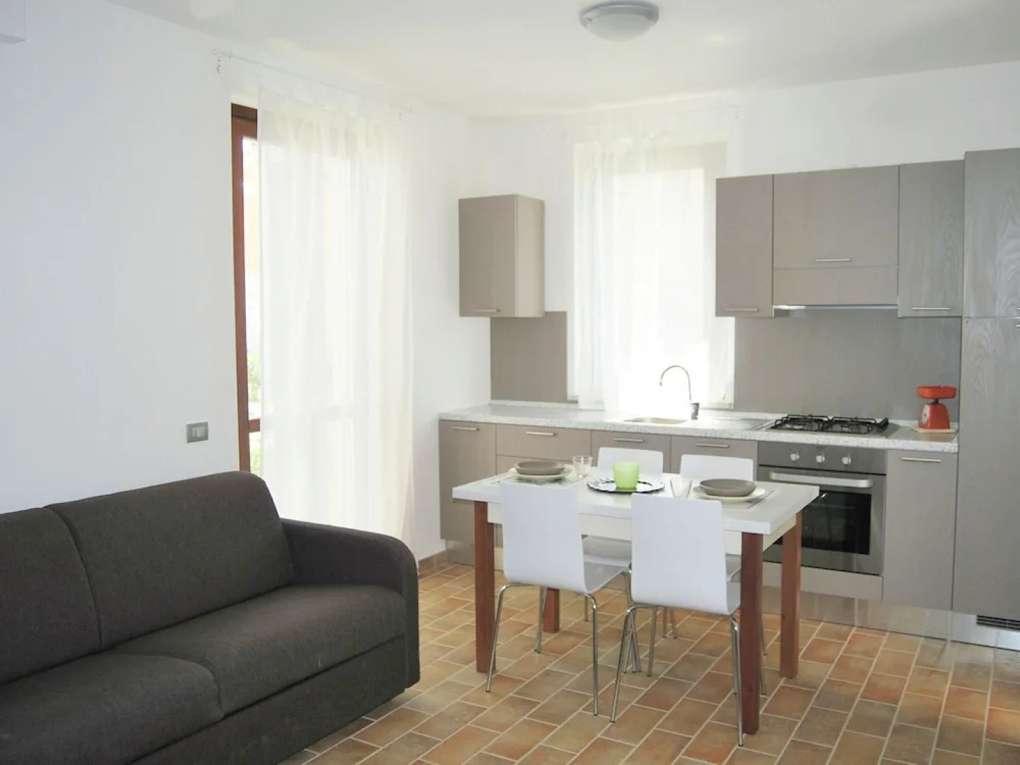 Neat Apartment With air Conditioning Near the Beach