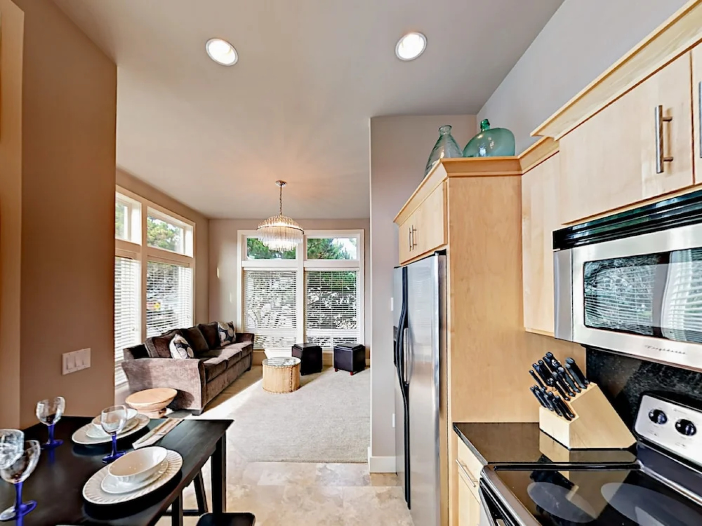 300 South Pacific St Townhouse 1 Bedroom 1 Bathroom Townhouse