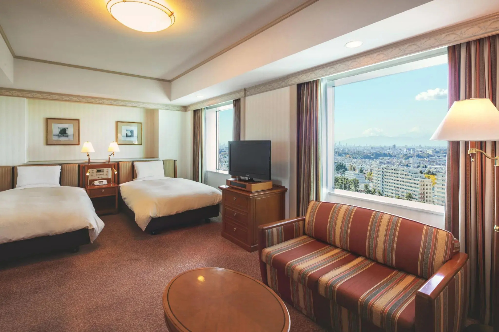 Отель The Crest Hotel Kashiwa