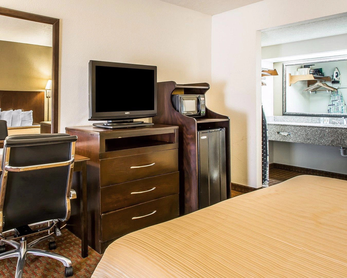 Quality Inn & Suites near Panama City Beach