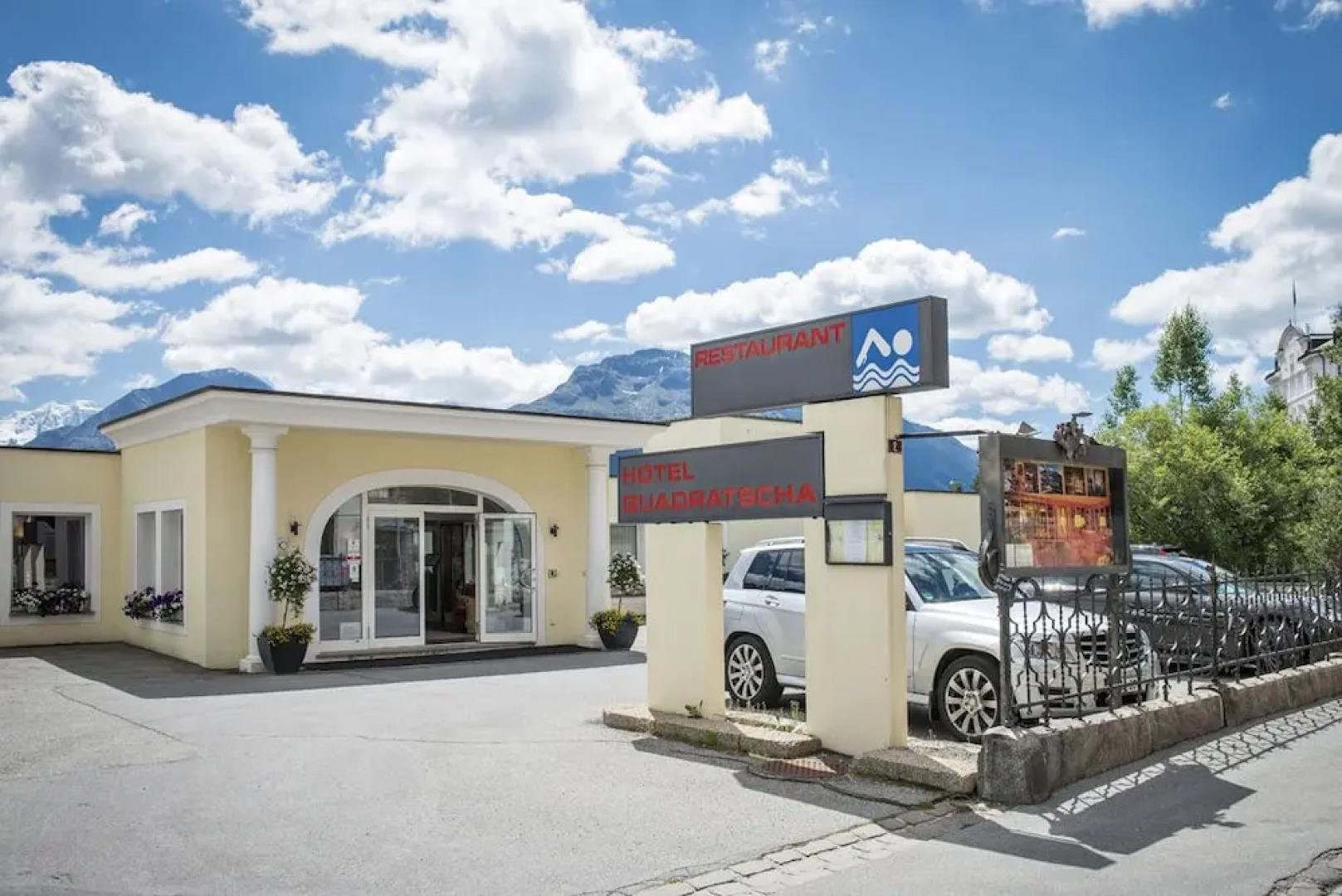 Quadratscha Hotel