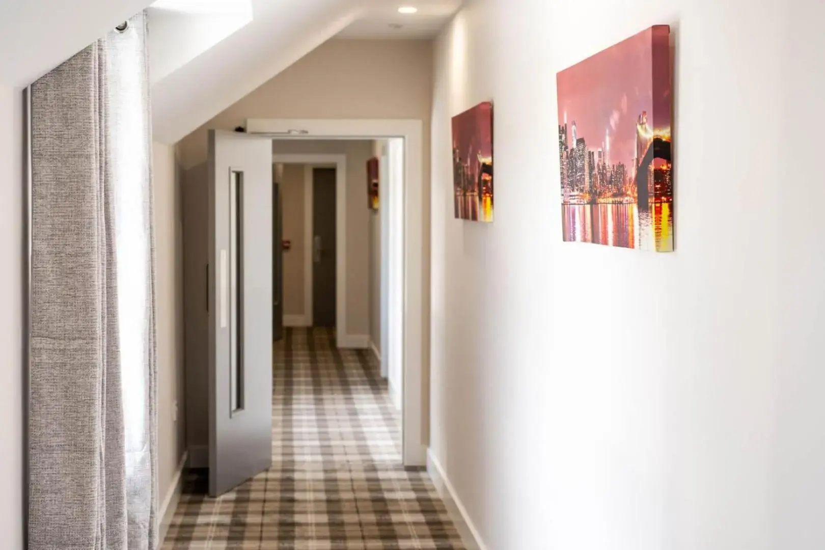 Bridge Inn Studio Apartments