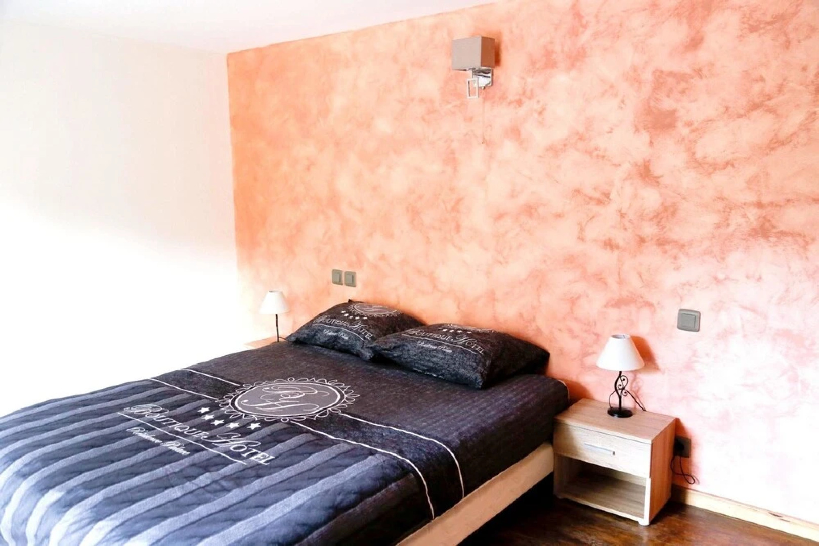 House With 3 Bedrooms in Usclades-et-rieutord, With Wonderful Lake Vie