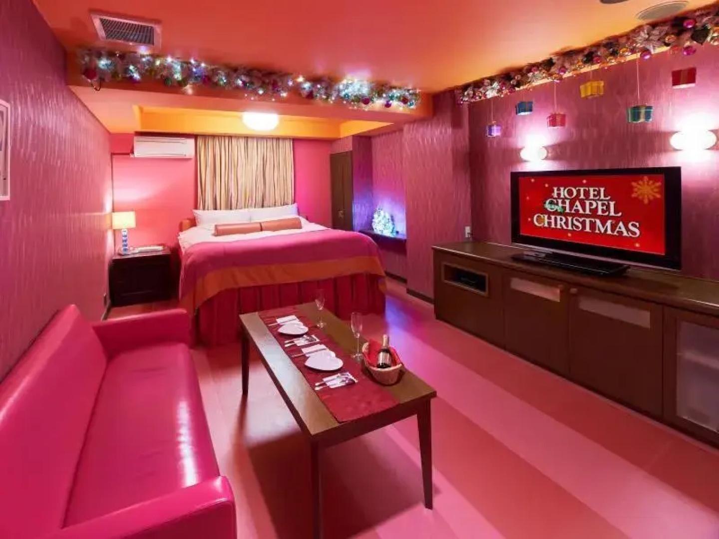 Hotel Blan Chapel Christmas Narita (Love Hotel)