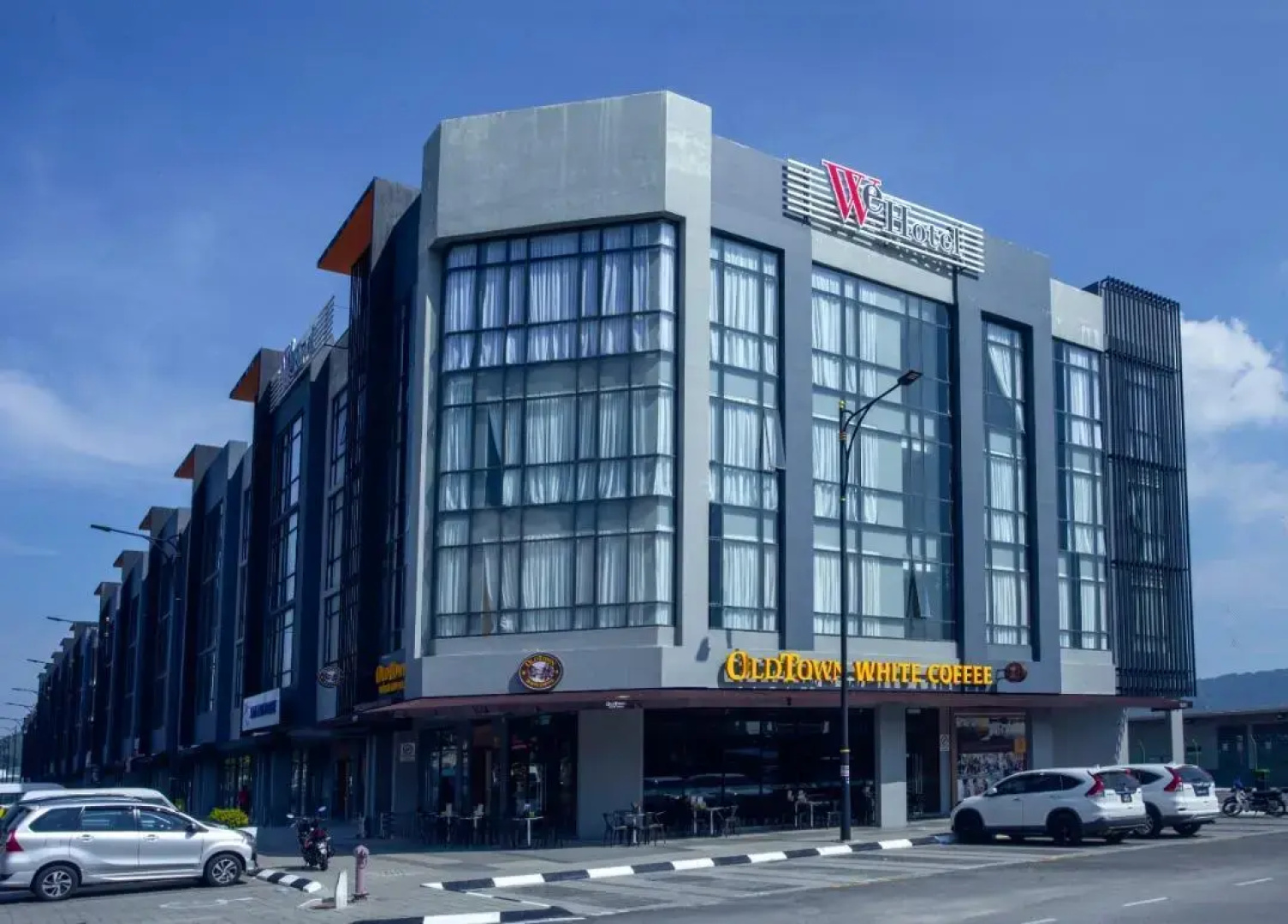 WE Hotel