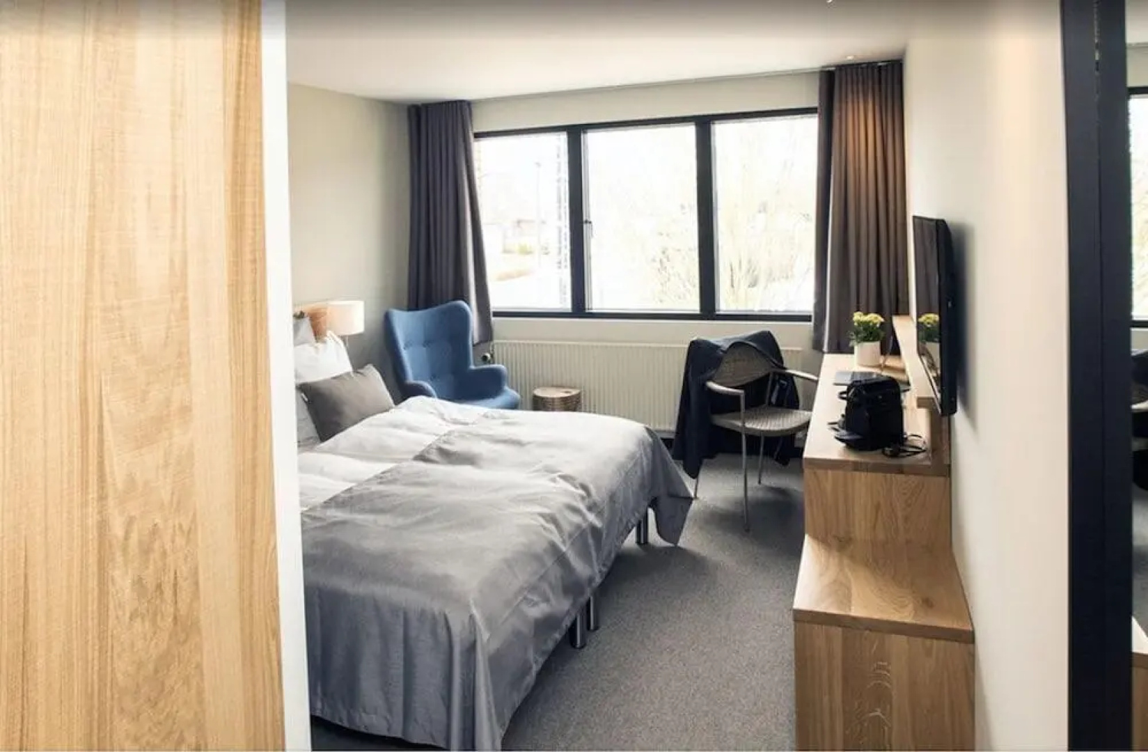 Hotel 6400