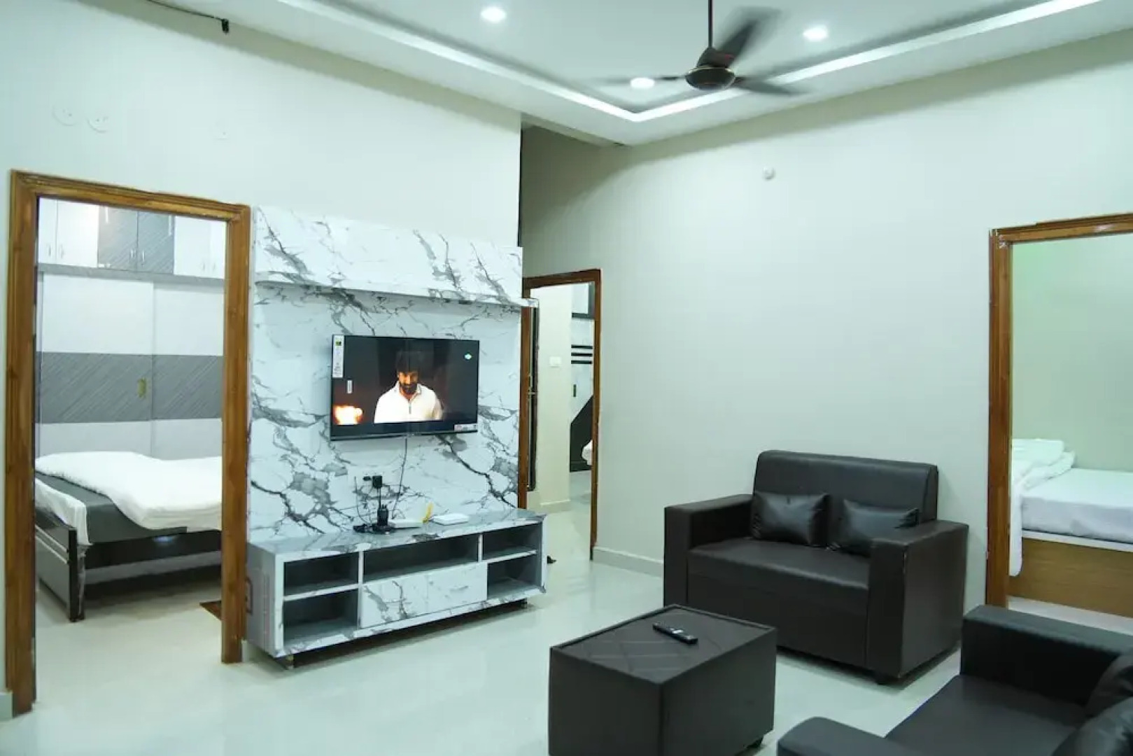 Hiraa inn Studio Apartments