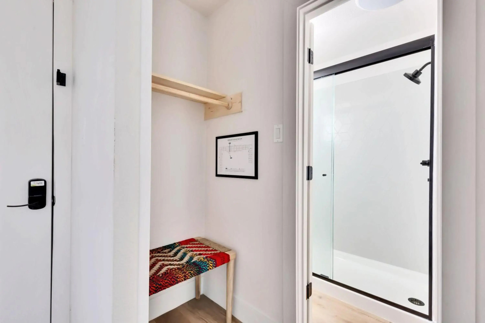 Hotel McCoy - Art, Libations, Pool Society