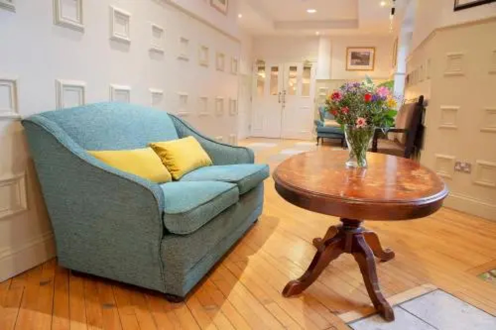 Peacockes Hotel & Complex