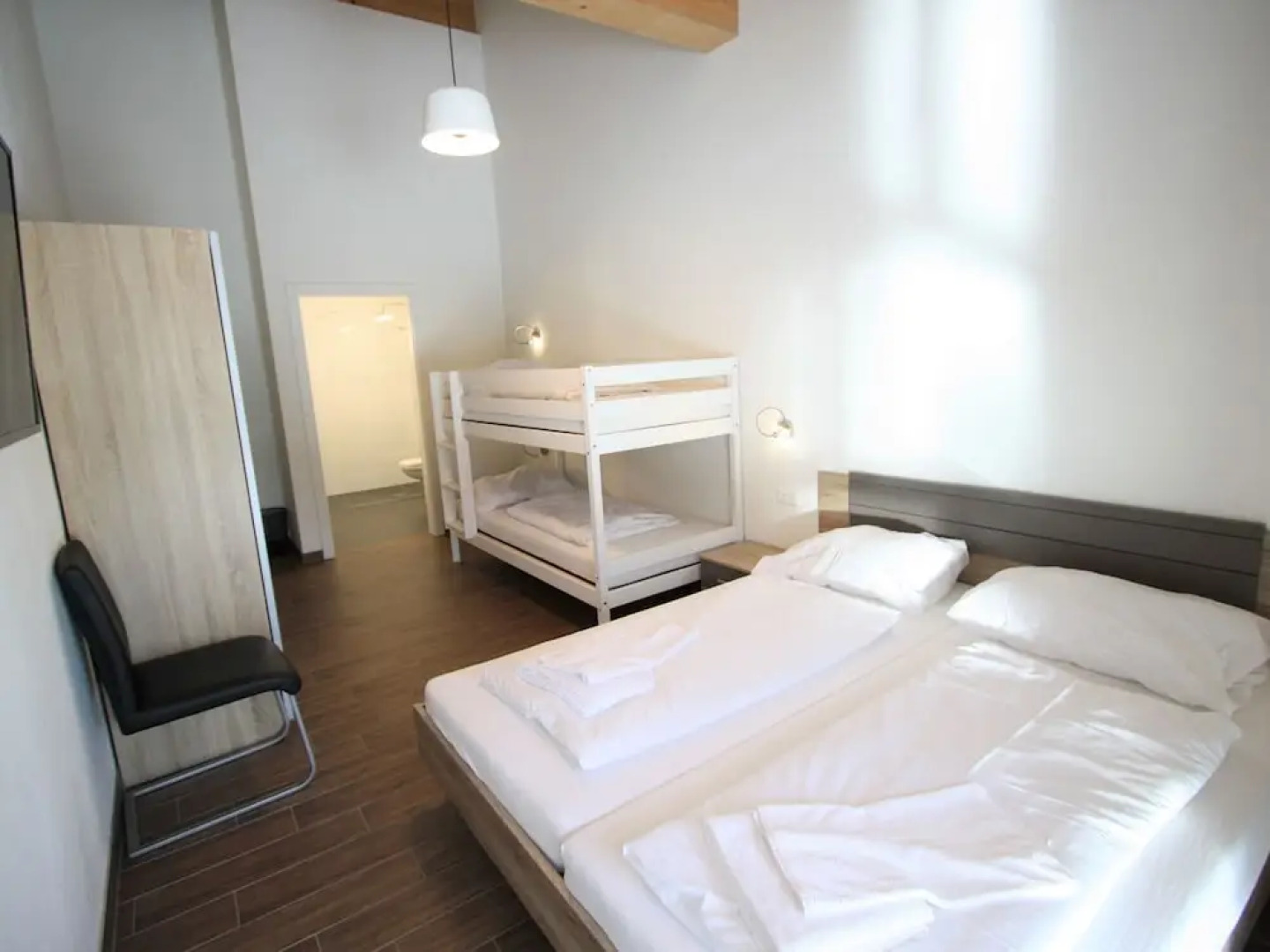 Modern Apartment In Salzburg With Balcony