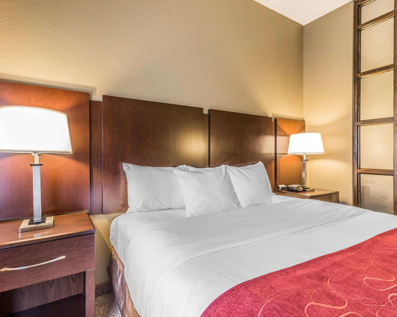 Comfort Suites Commerce