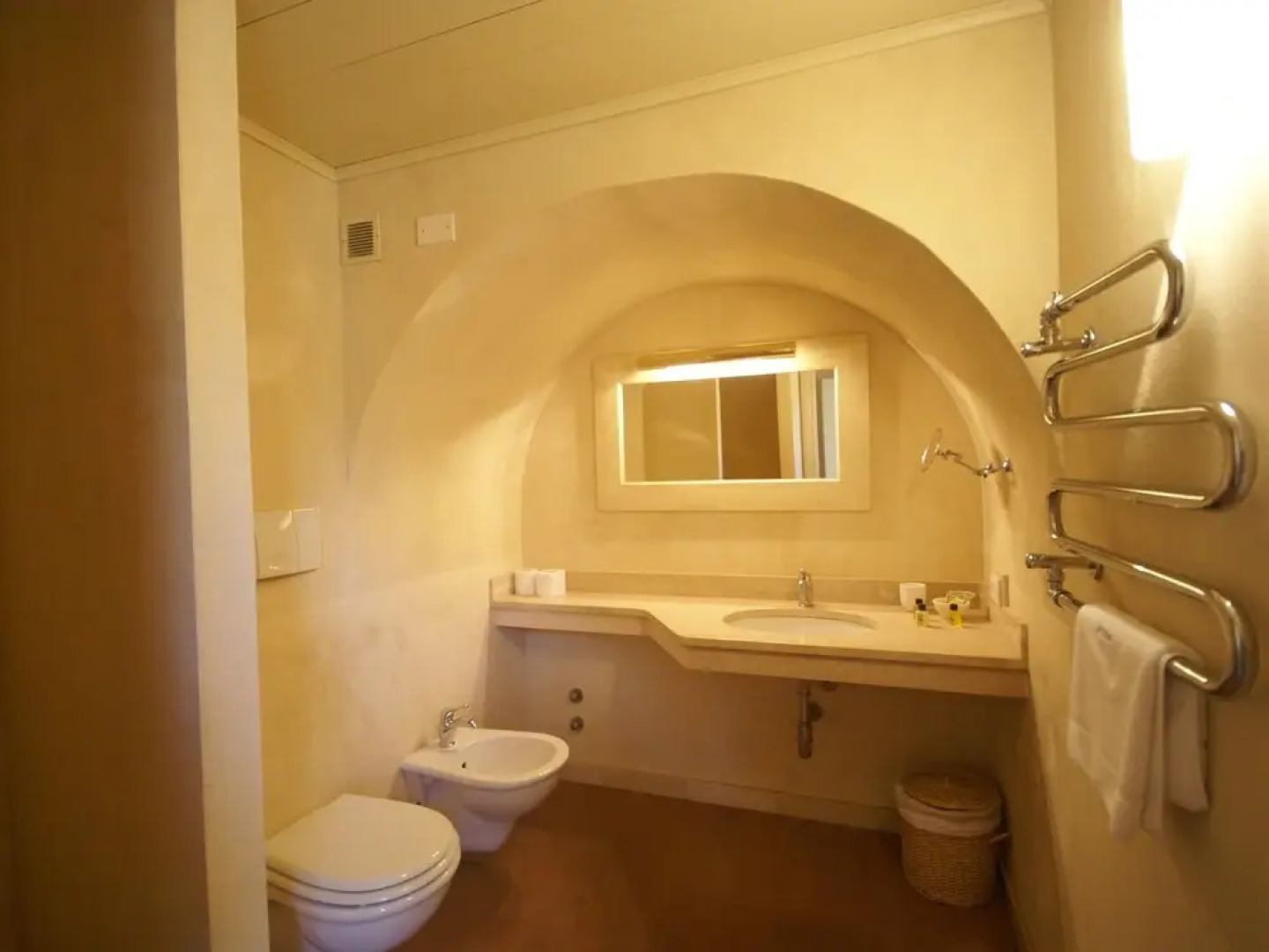 Cosy Apartment on Spacious Agriturismo, Near Beach and Culture