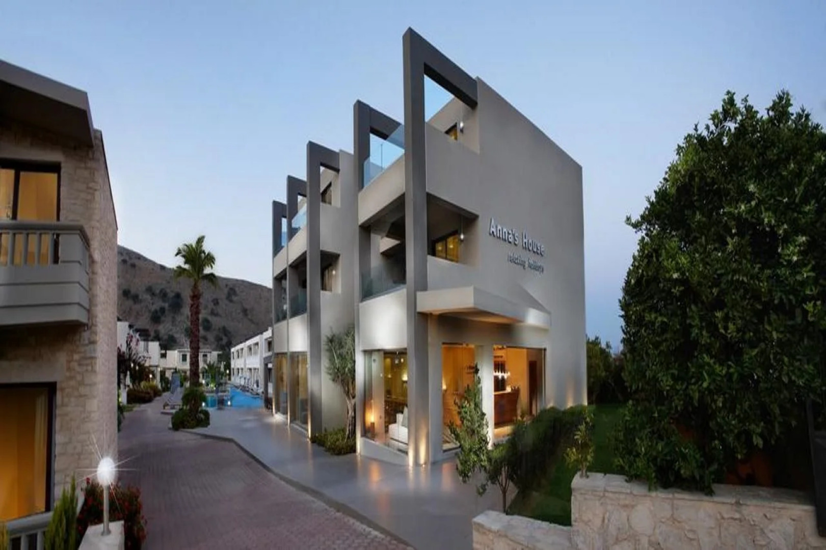 Annas House