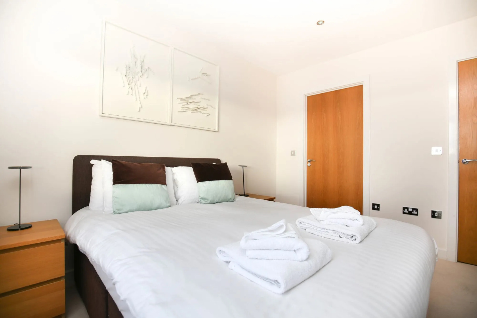 Grove Park Apartments Week2Week