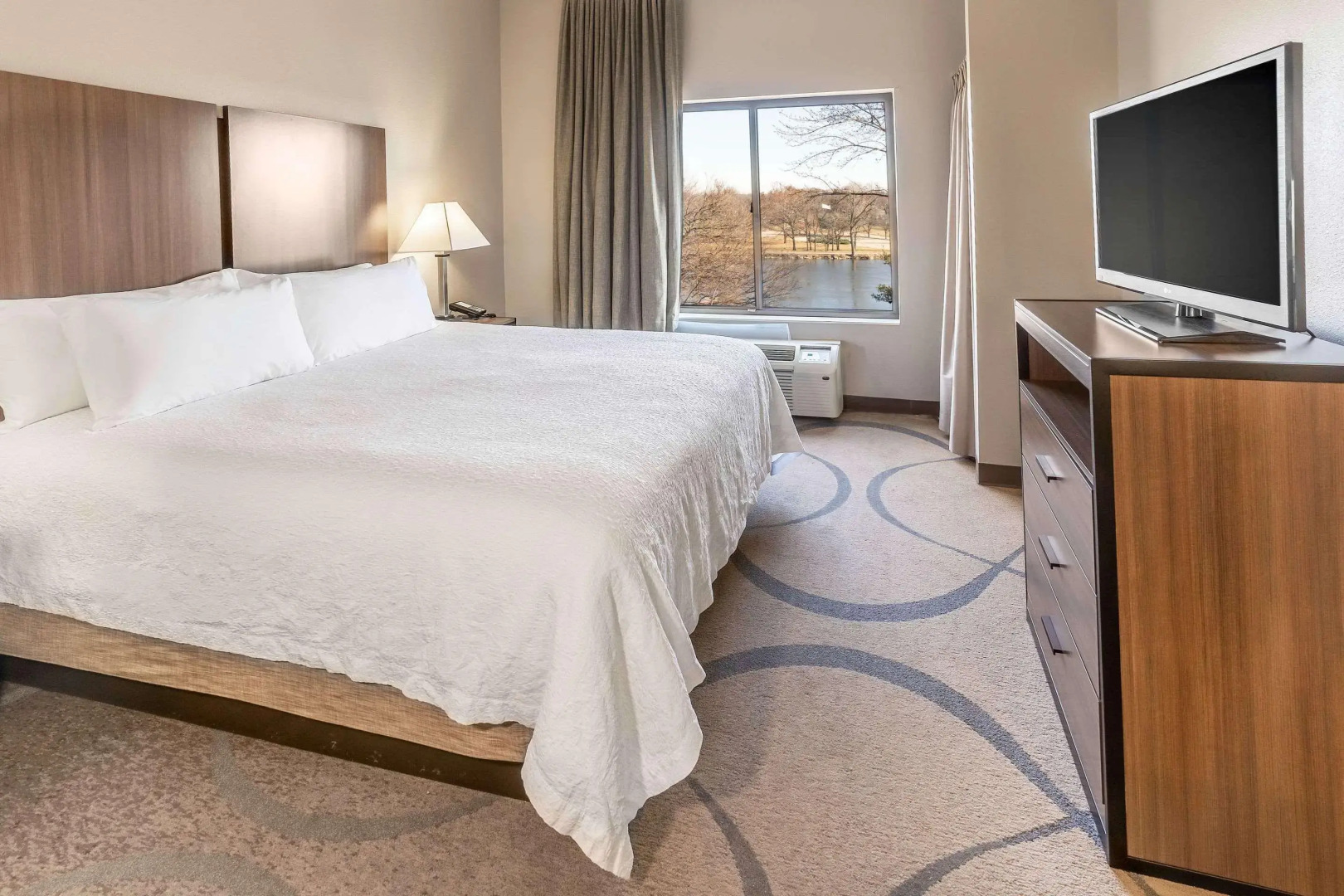 The Riverview Inn & Suites, an Ascend Hotel Collection Member