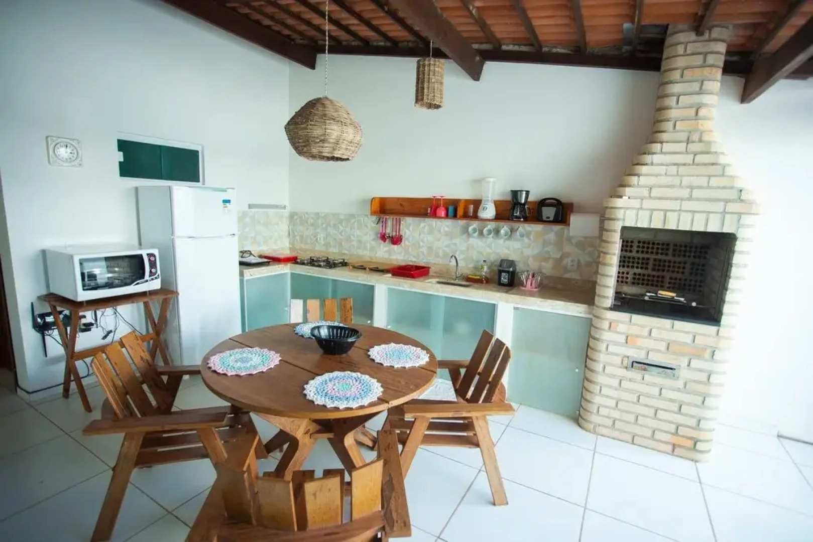 Chal com Mezanino 400m do mar e rea Gourmet