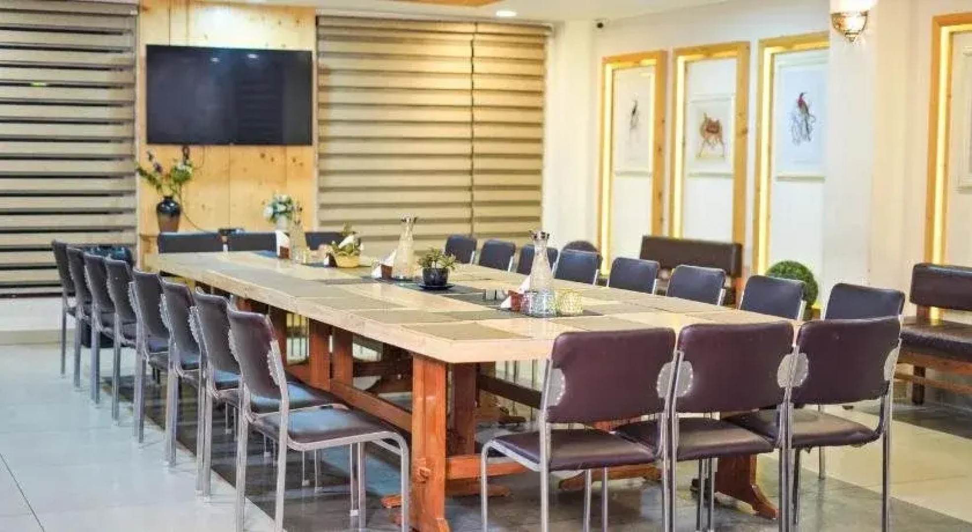 Mayur Hotel Bar And Restaurant