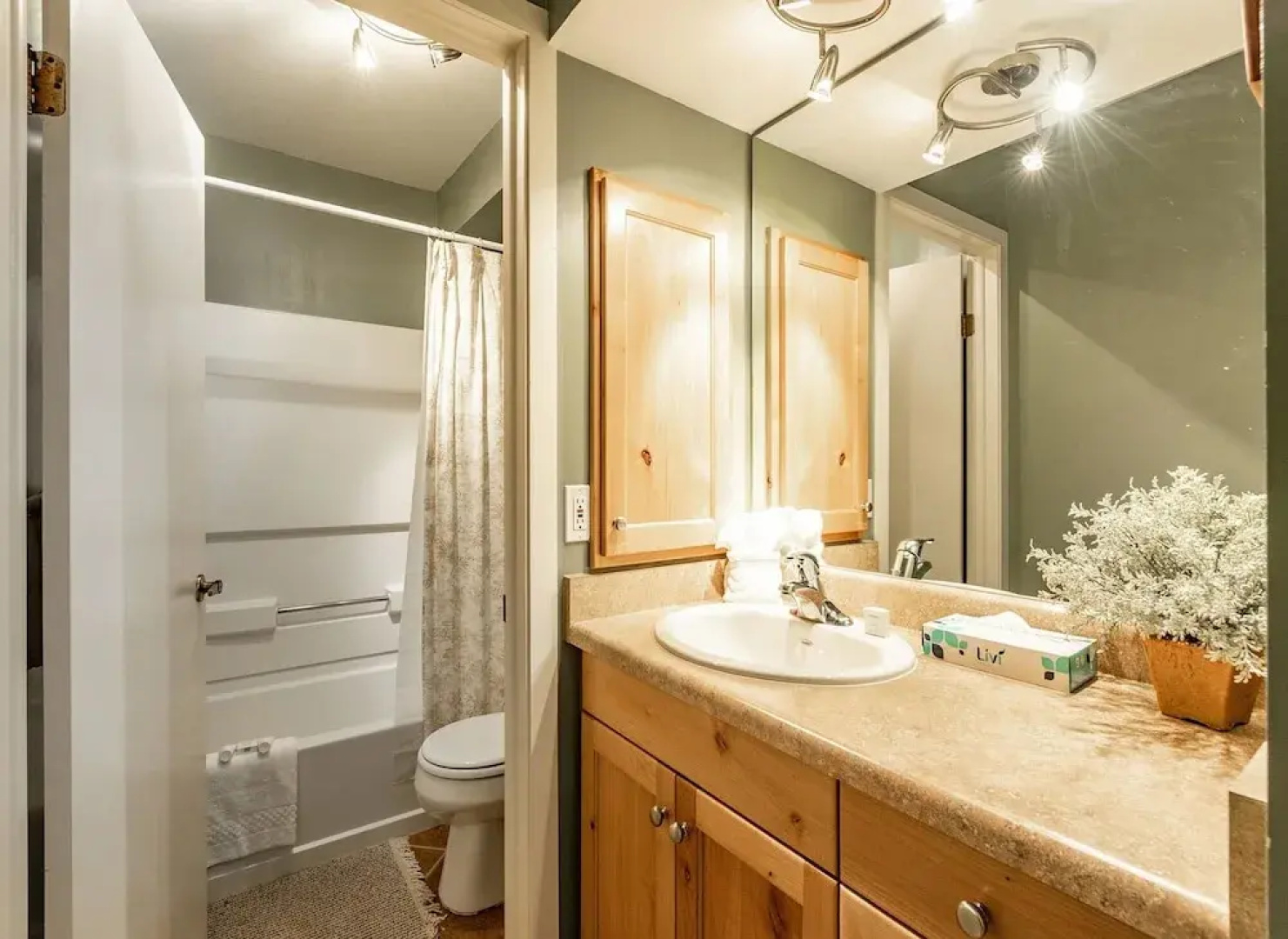 Pay Day by Identity Properties