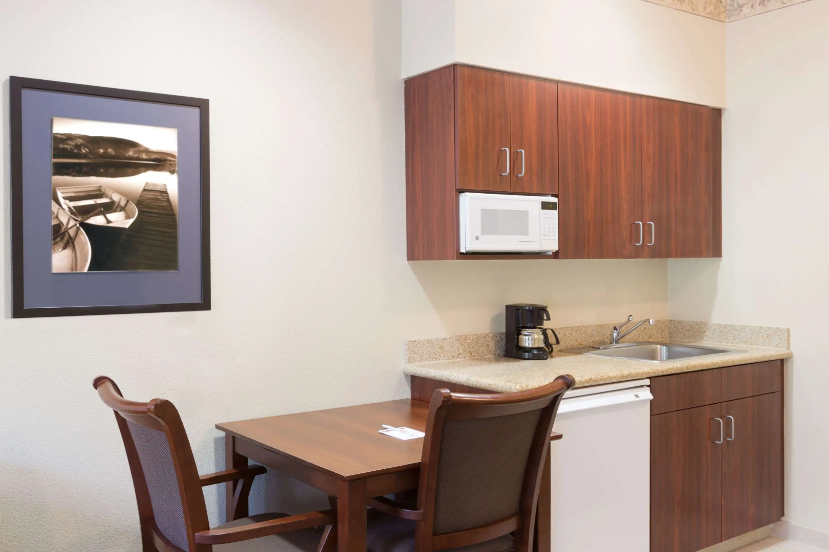 Hawthorn Suites by Wyndham Rancho Cordova/Folsom