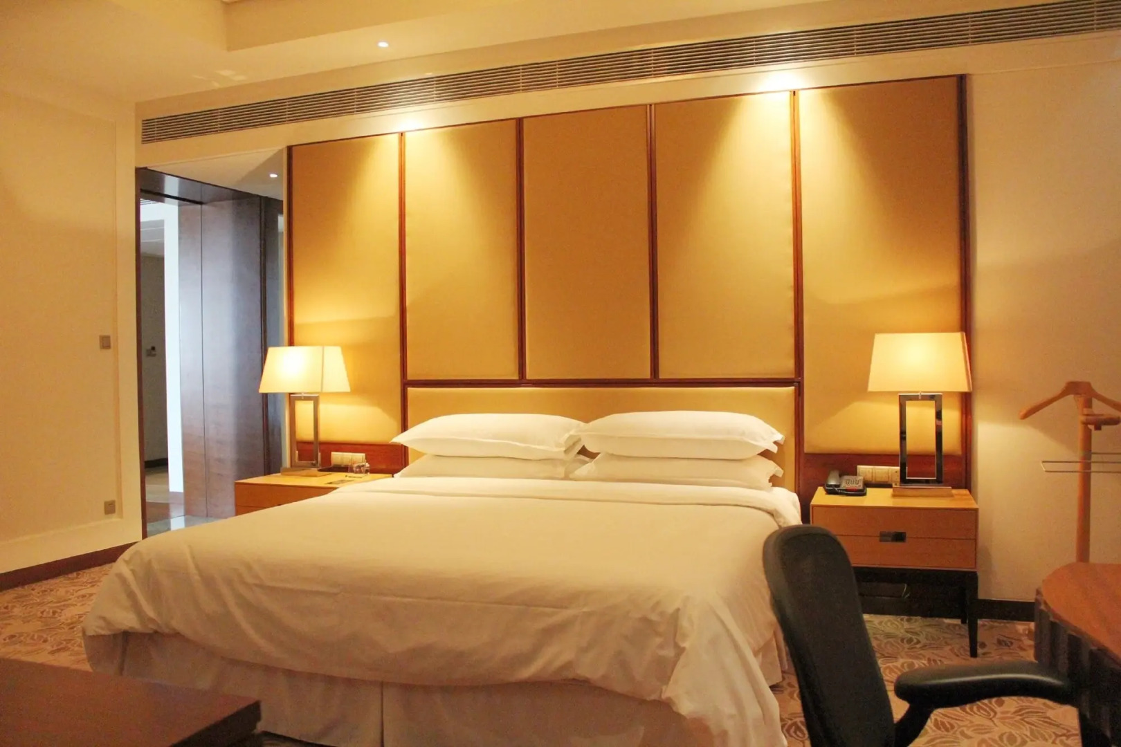 Sheraton Qingdao Jiaozhou Hotel