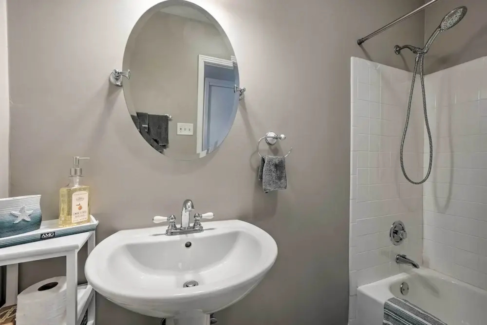 Tampa Home Near Boat Ramp ~ 10 Mi to Dtwn!