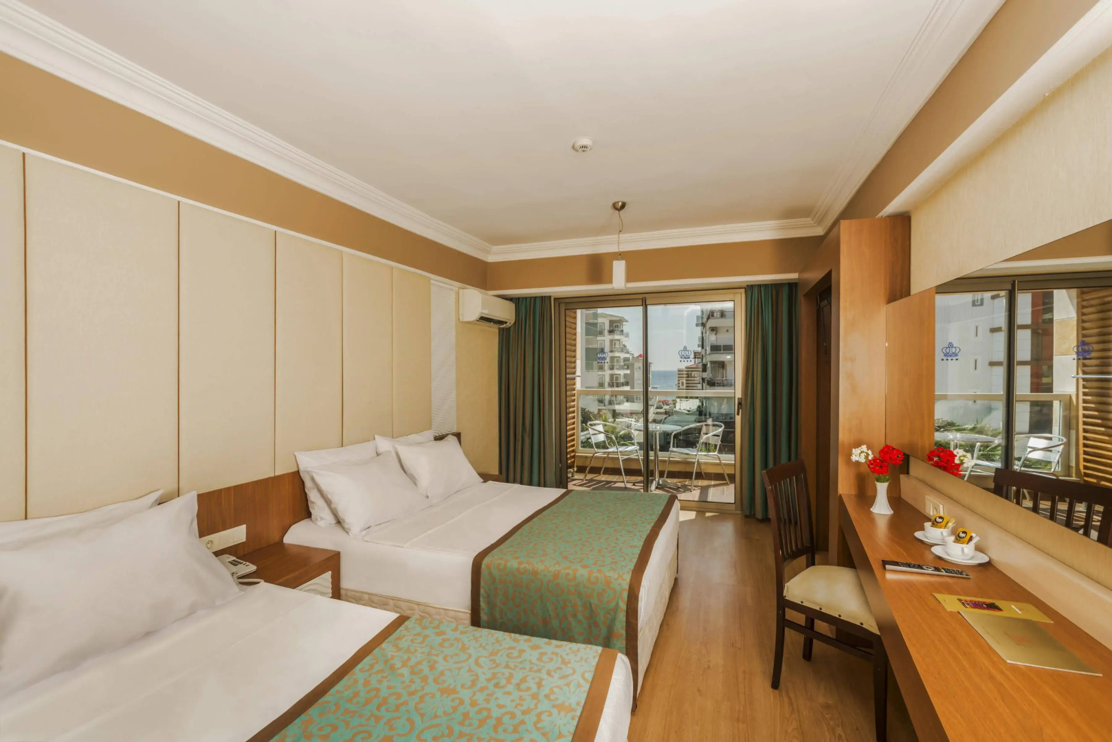 Taç Premier Hotel & Spa