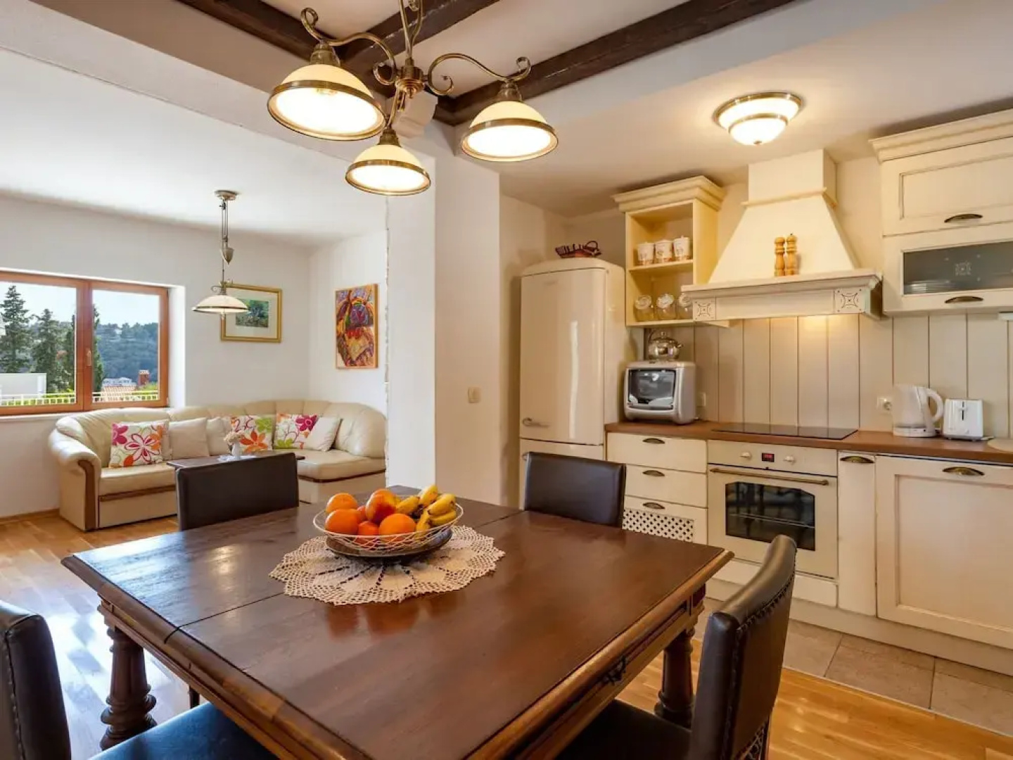 Villa in Sumartin Near the Beach & Ferry Port