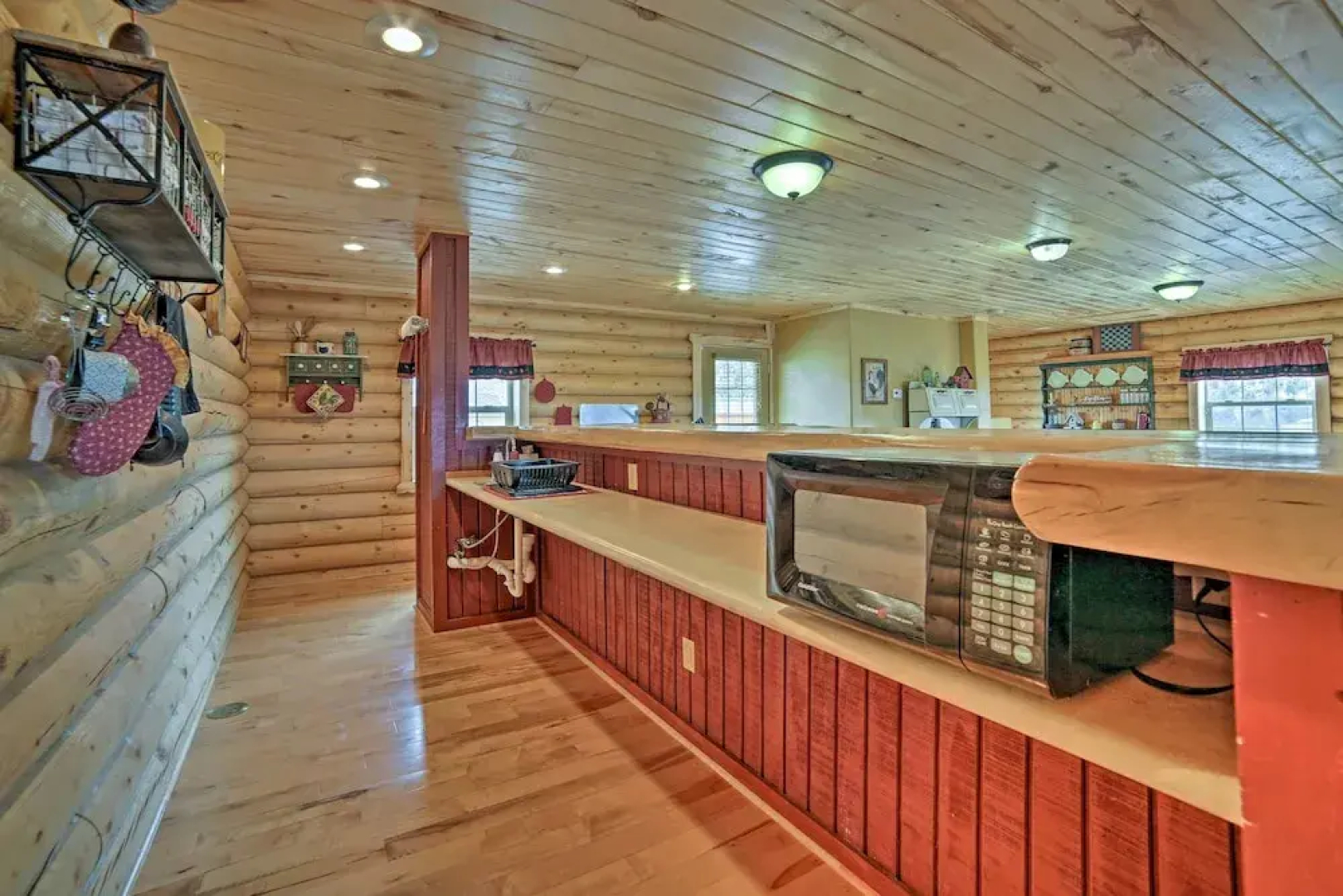 Rustic Cabin Near Palisade State Park w/ Deck!