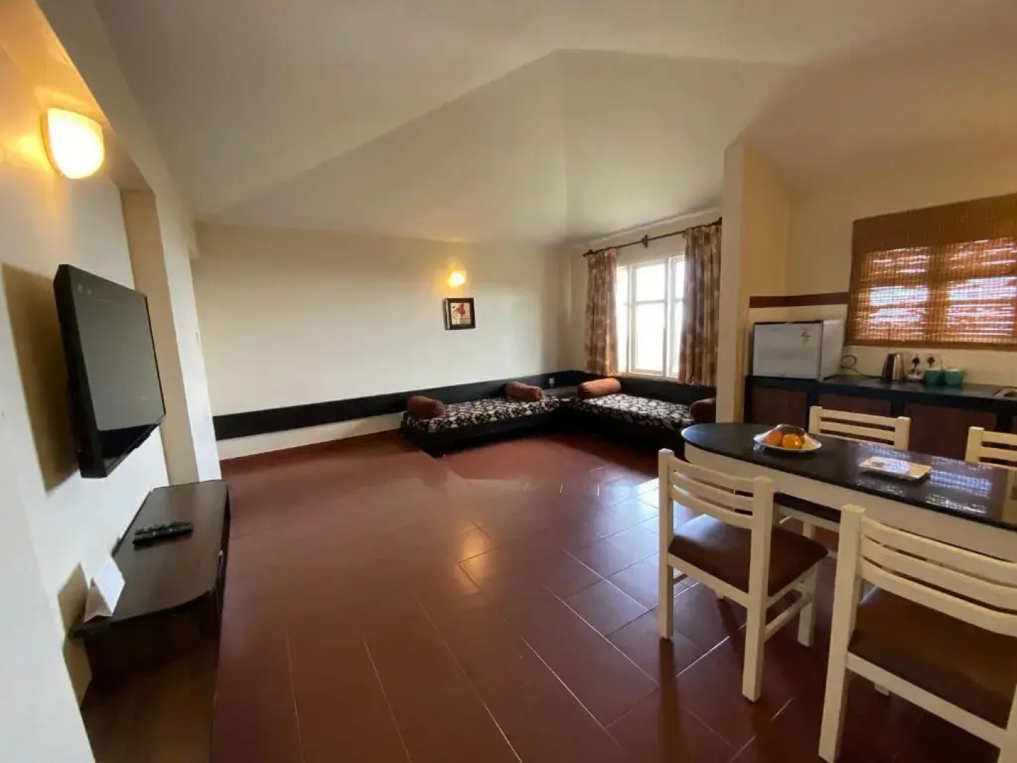 Hill Country Lovedale