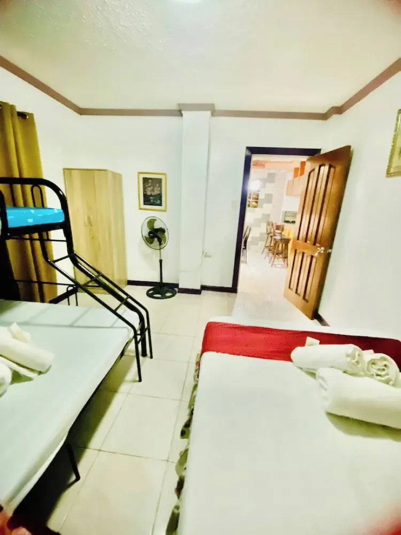 Len's Staycation 3bdr-2br-downstairs ,netflix&wifi