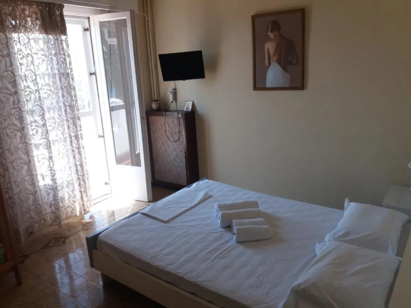 Cretan Ethereal House