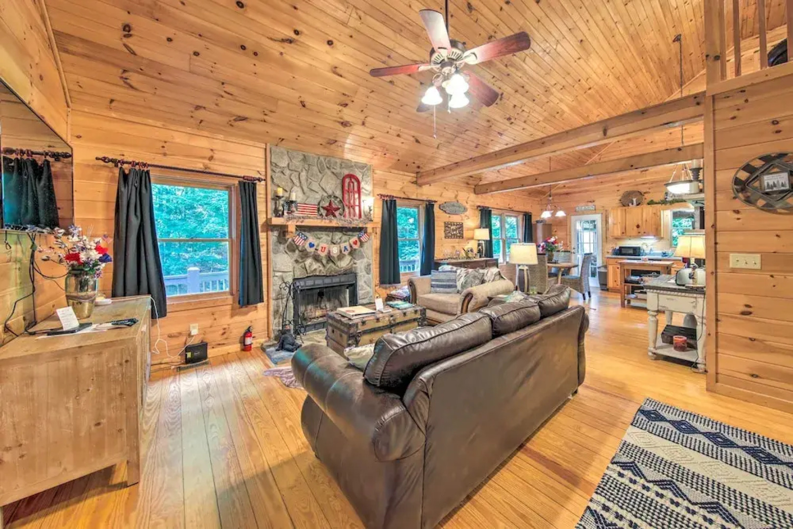 Cozy Cabin in Coosawattee River Resort!