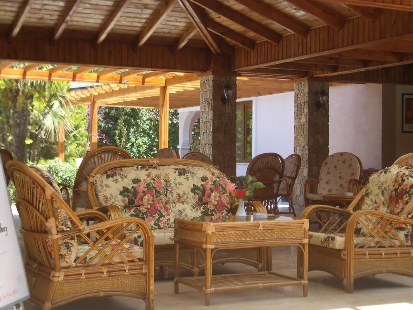 Perdikia Beach Hotel