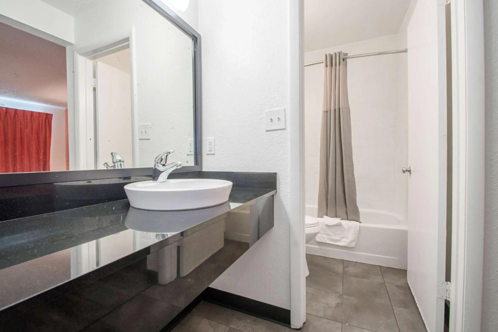 Motel 6 Norcross, GA - Atlanta Northeast