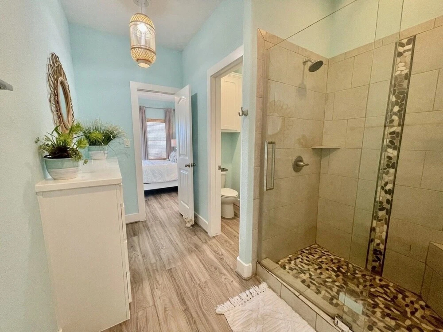 #latitude Adjustment 4 Bedroom Home by RedAwning