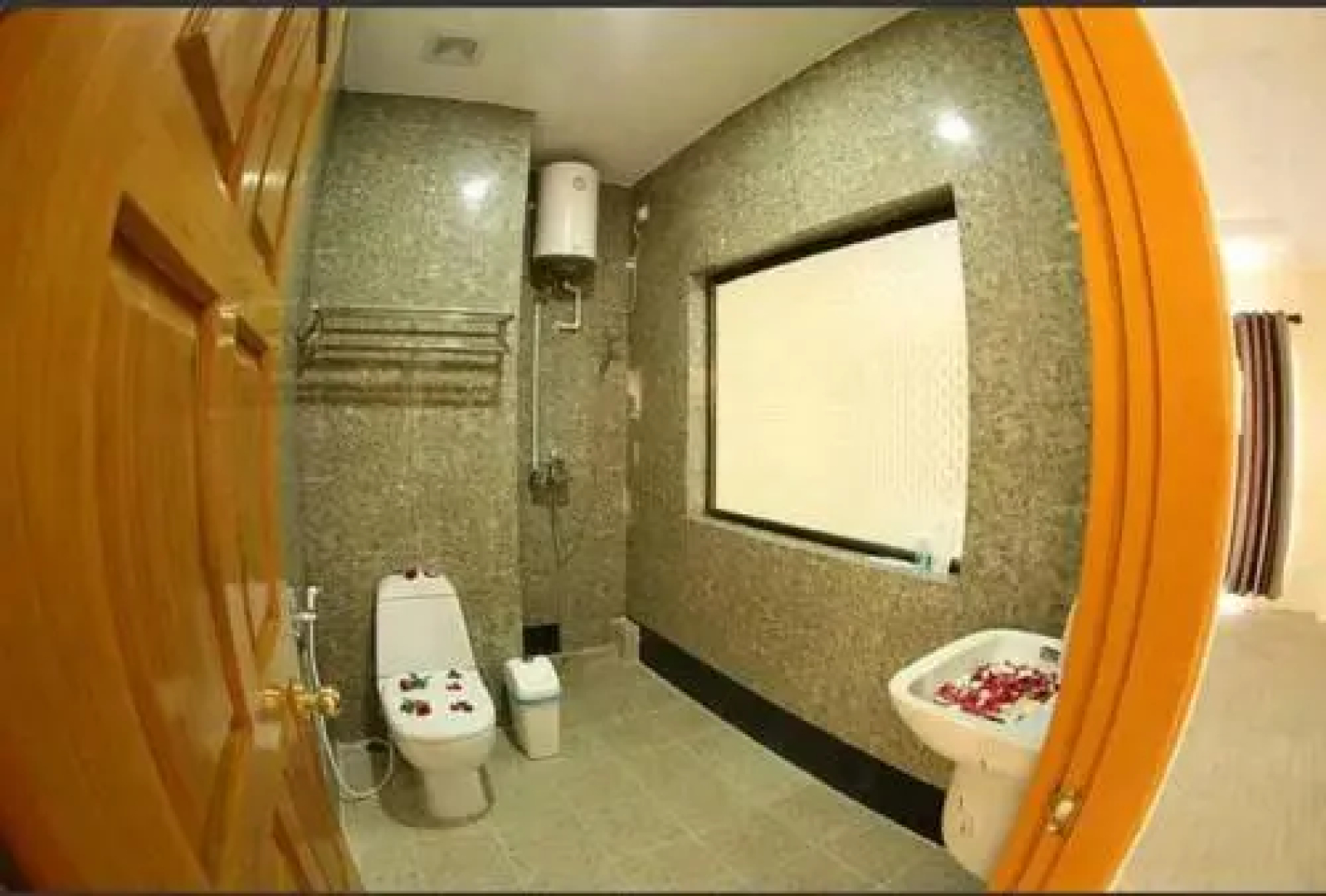 Noble Chaung Tha Hotel