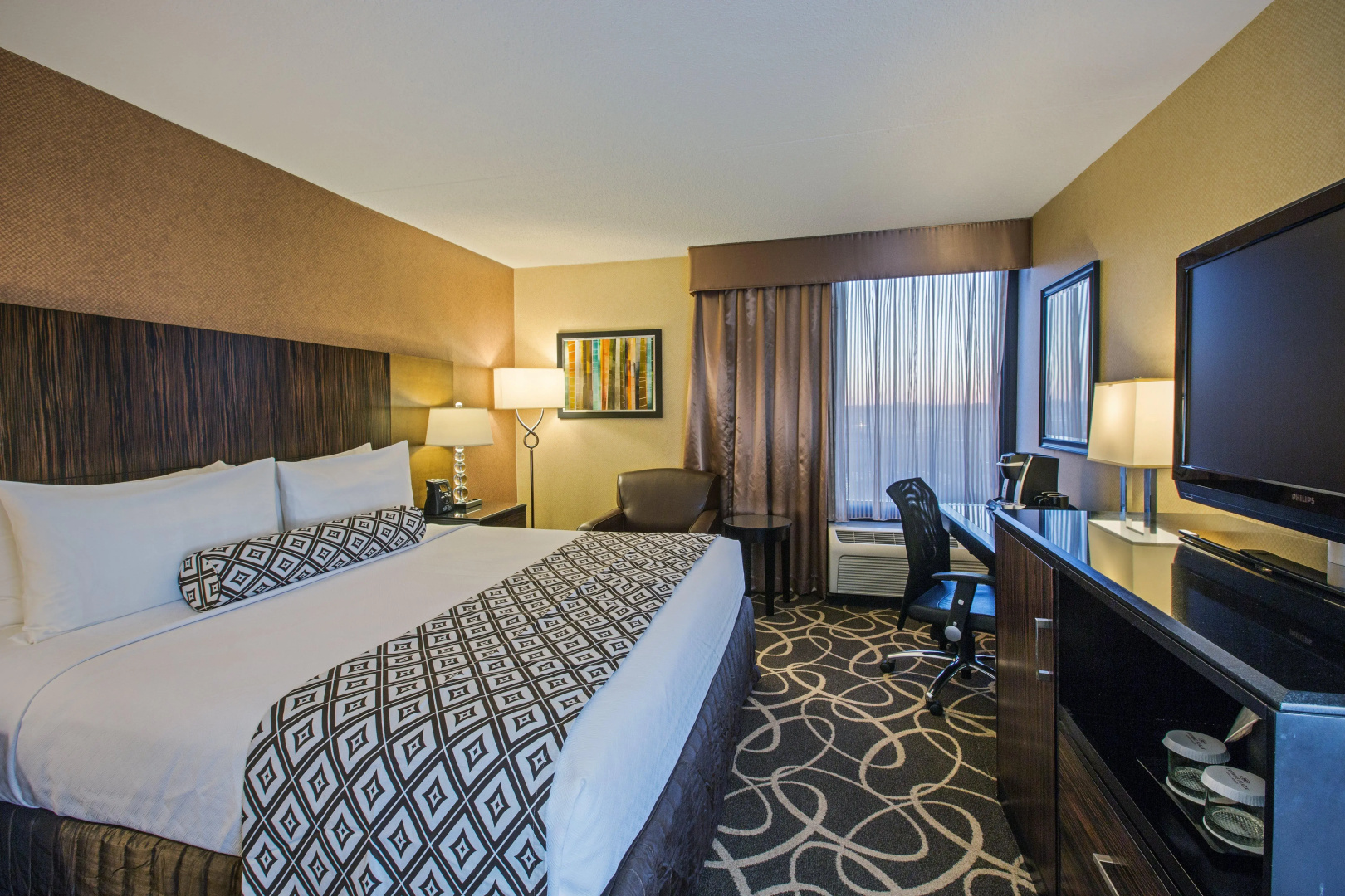 Crowne Plaza Newark Airport by IHG