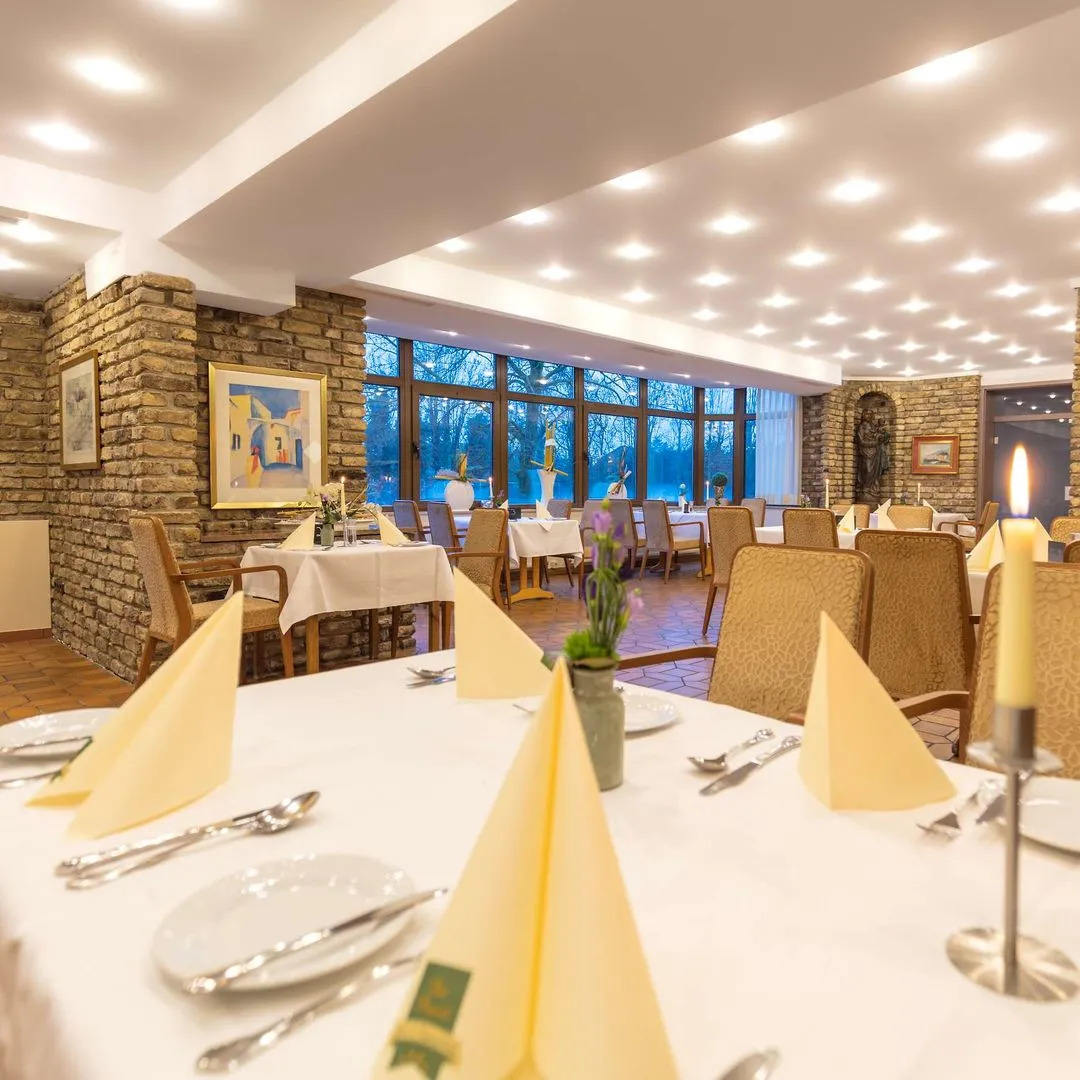 Sport - und Tagungshotel De Poort