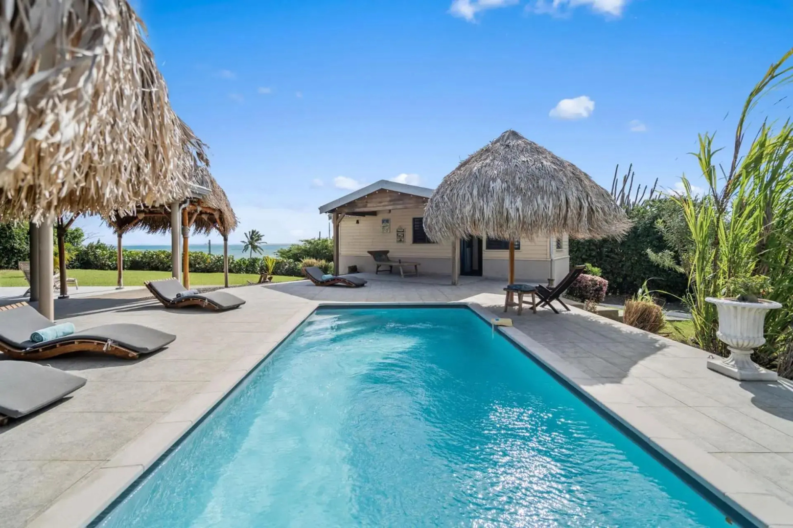 Villa Latitude 14.54 : 4 ch, piscine, vue mer, spot de kitesurf