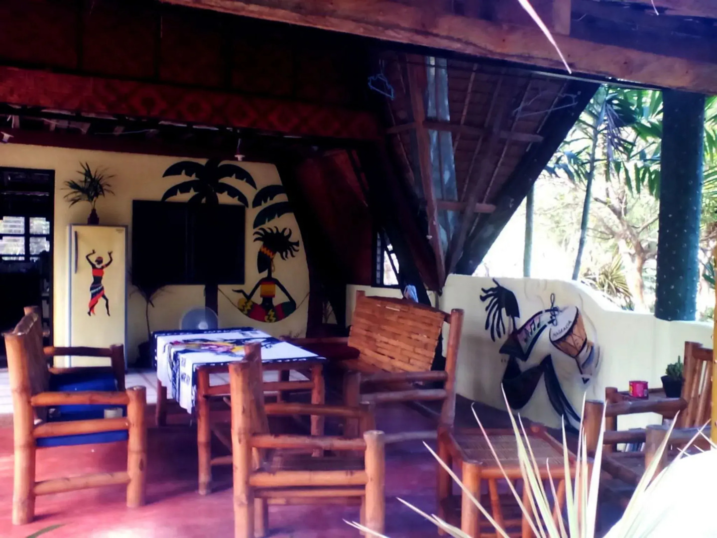 Lennons Place Backpacker Hostel