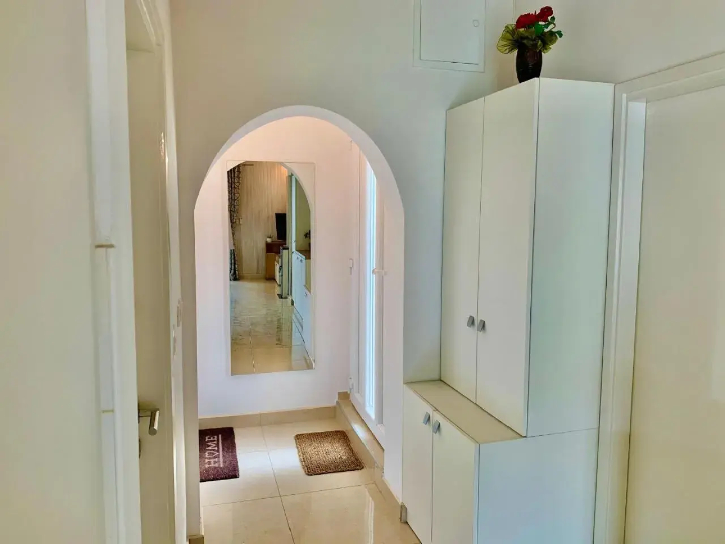 Grebastica Beachfront Apartment