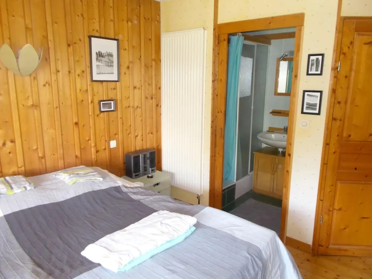 House With 2 Bedrooms in Chamblay, With Furnished Garden and Wifi