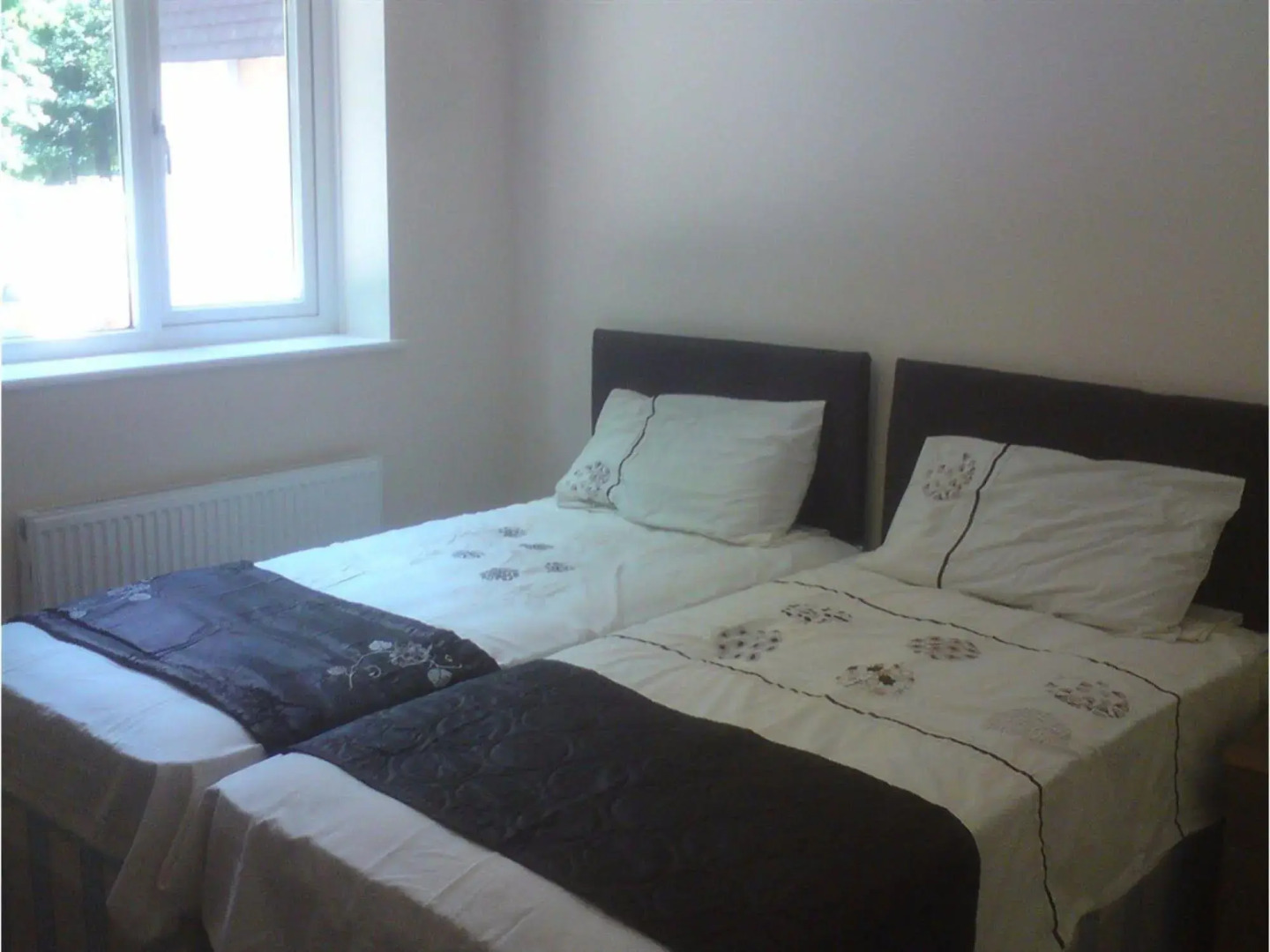 Three Bridges B & B - Gatwick