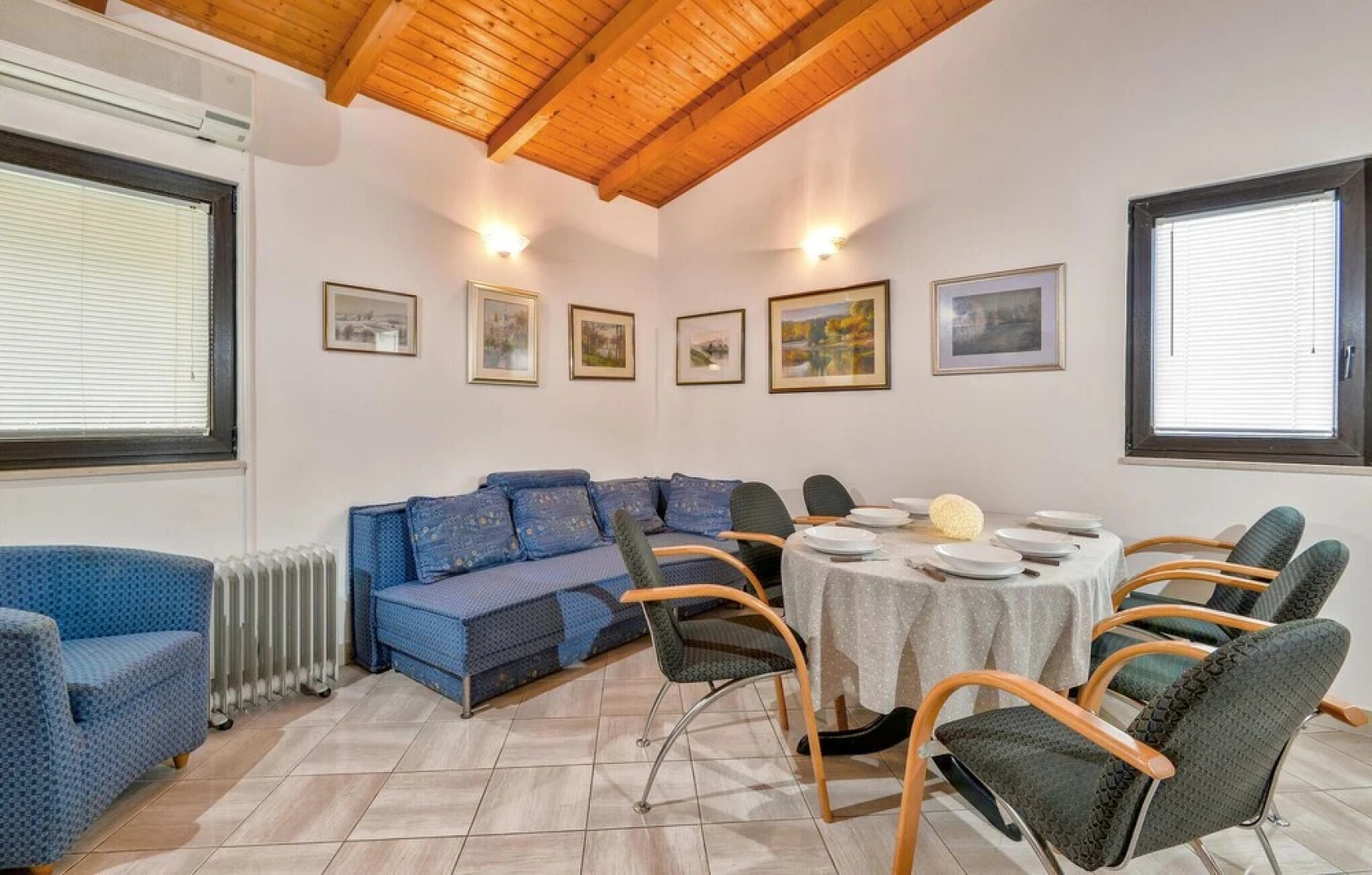 Amazing Home in Galovic Selo With 1 Bedrooms and Jacuzzi