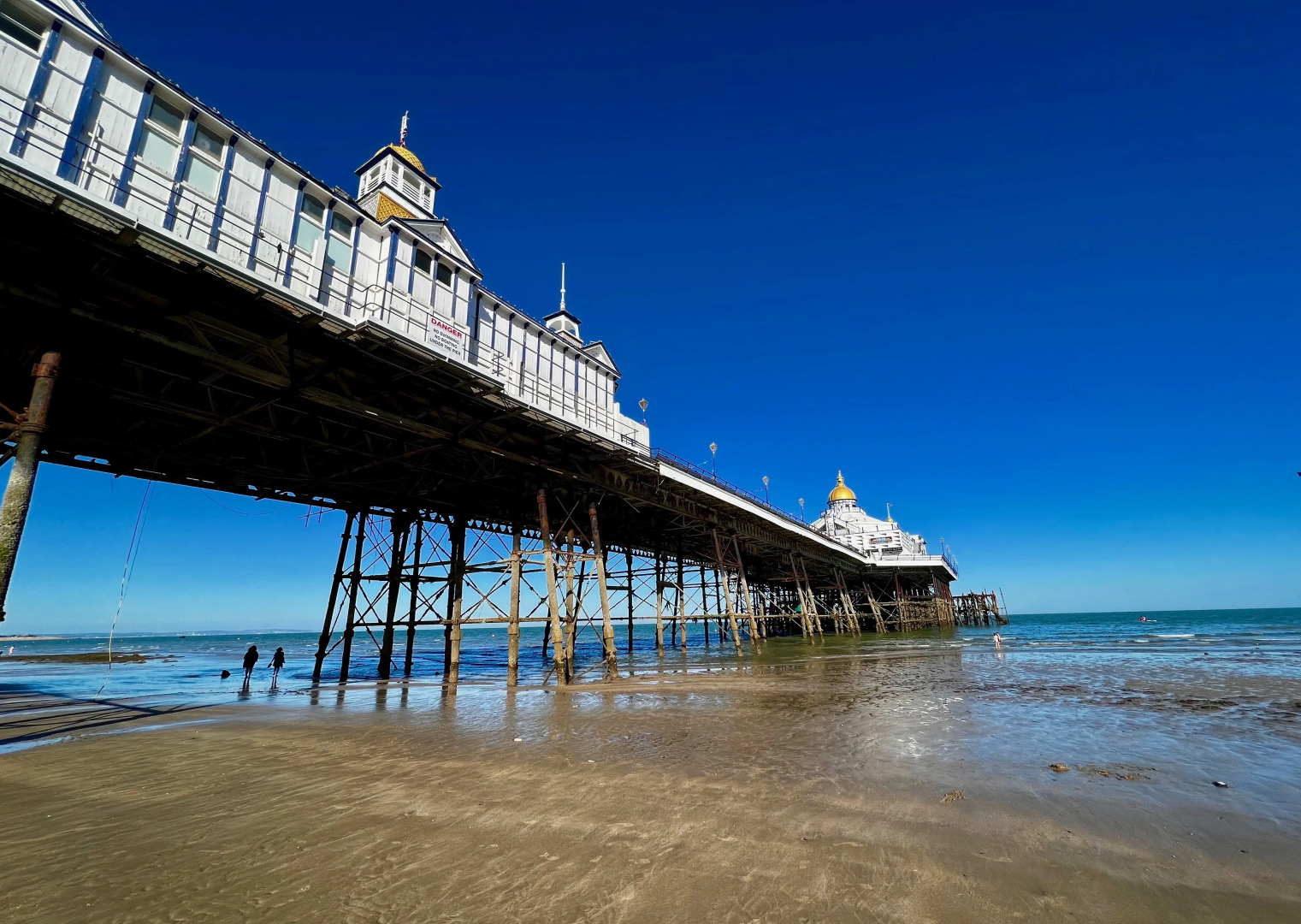 Pearl and Pebbles Hotel