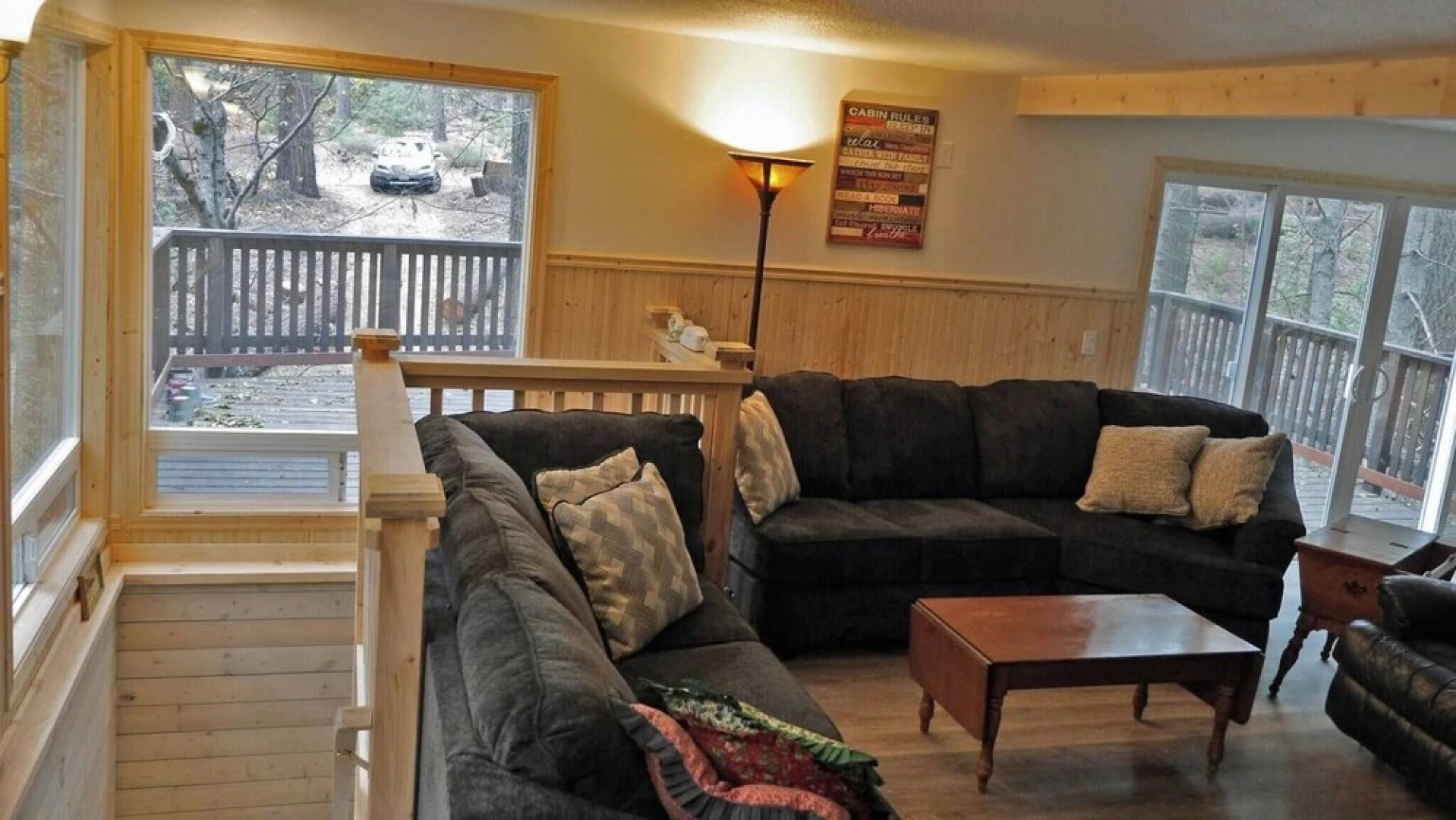 Glorious Summer At Cabin On The Creek