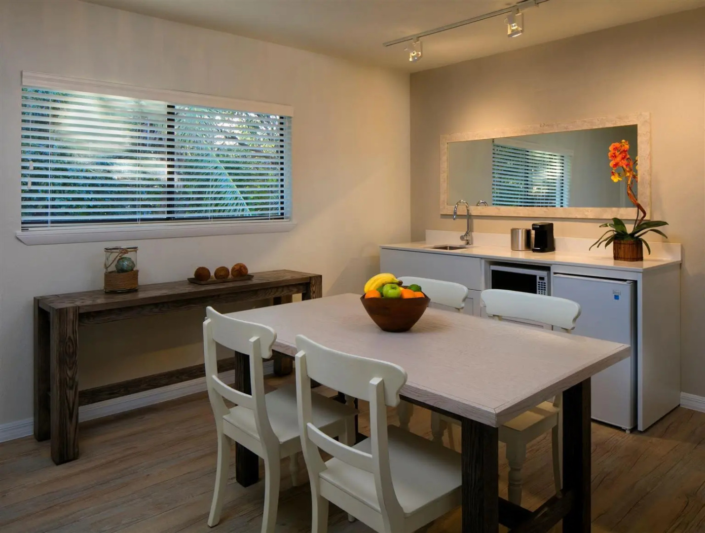 La Siesta Resort & Villas