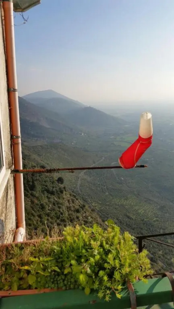 Norma House on the Rocks